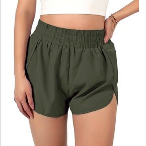 LaLaLa Womens Workout Shorts with Zip Pocket Quick-Dry with Liner